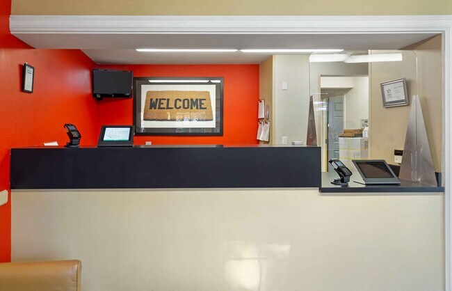 Furnished Studio-Seattle - Southcenter