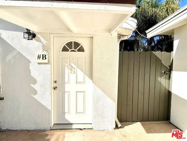 Photo - 364 N San Vicente Blvd Unit B