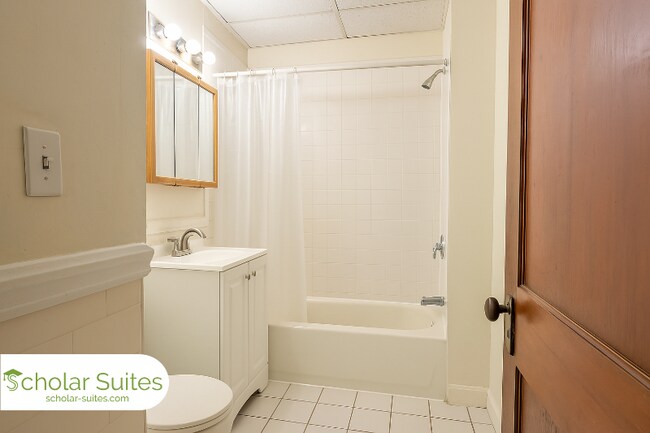 Photo - 1247 Beacon St Unidad 2