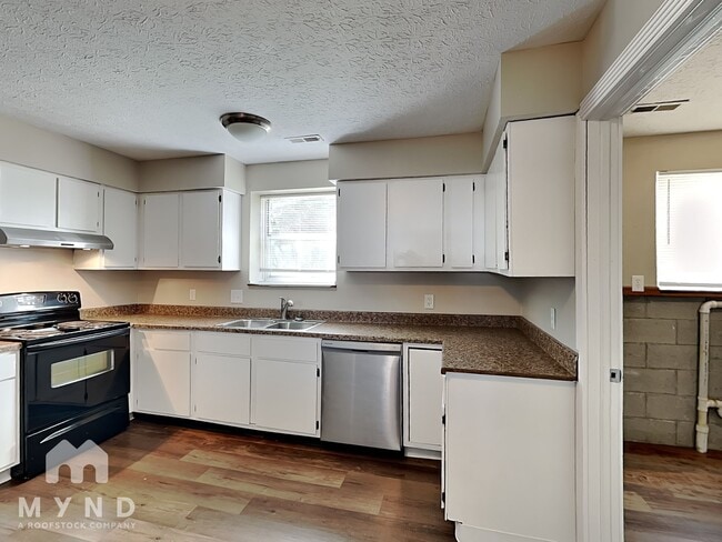 Photo - 181 Northwood Dr