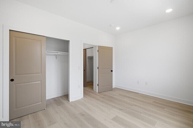 2237 N 16th St Unit 2