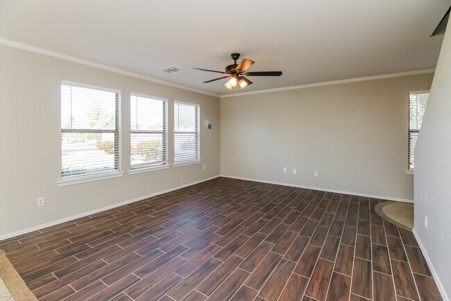 Photo - 2634 S Southwind Dr