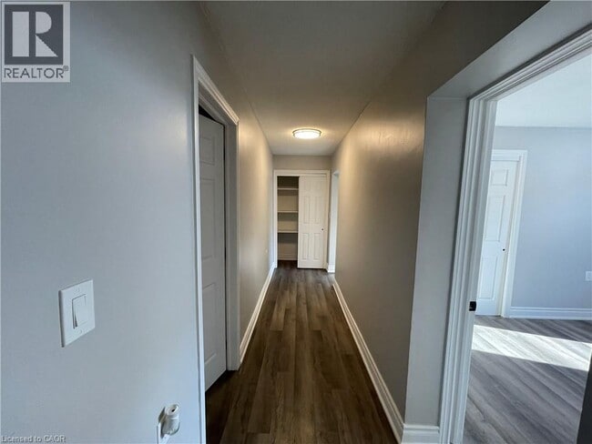 Photo - 69 E Main St Unité 204