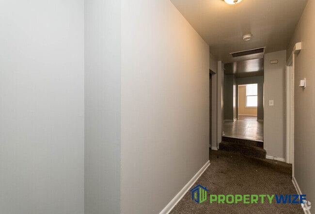 Building Photo - 1618 Druid Hill Ave Unit 2 Rental