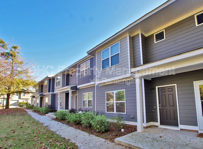 Building Photo - 2290 Connally Pl Rental