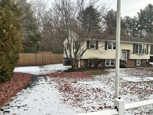 Building Photo - 31 Harjean Rd