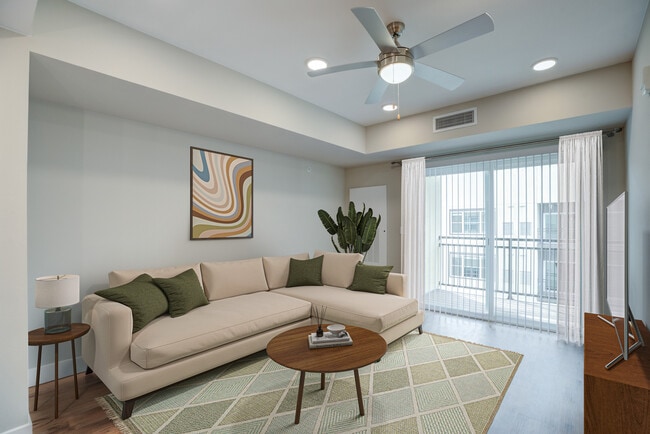 Monte Elbert | Sala de estar - Flatiron Flats Apartments