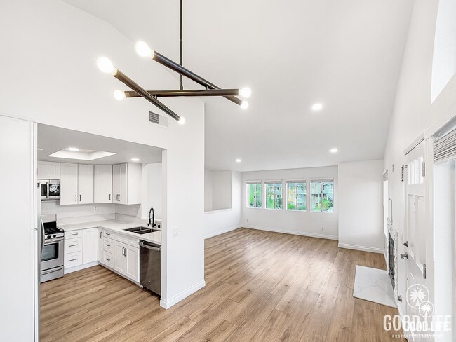 Photo - Great 3B/2BA Townhome in Oceanside!