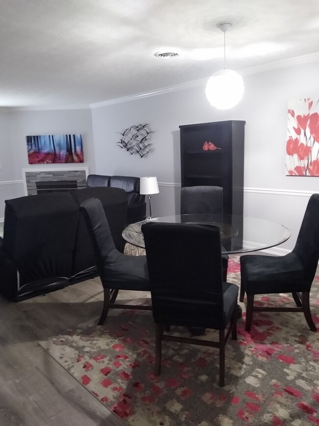Photo - 101 Pinewood Dr Unit 101