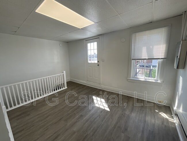 Photo - 834 E Philadelphia St Unit 3