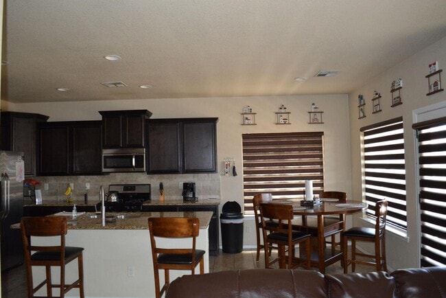 Photo - 12336 Chelmsford