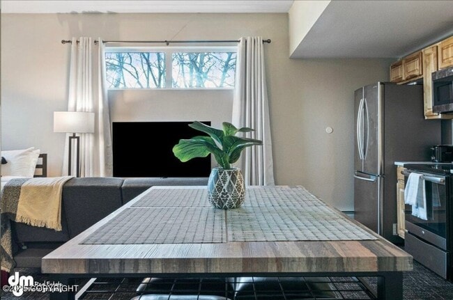 Photo - 523 E 12th Ave