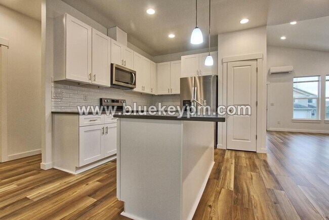 Photo - 3 Bed, 2 Bath Home in Woodland with Large Yard