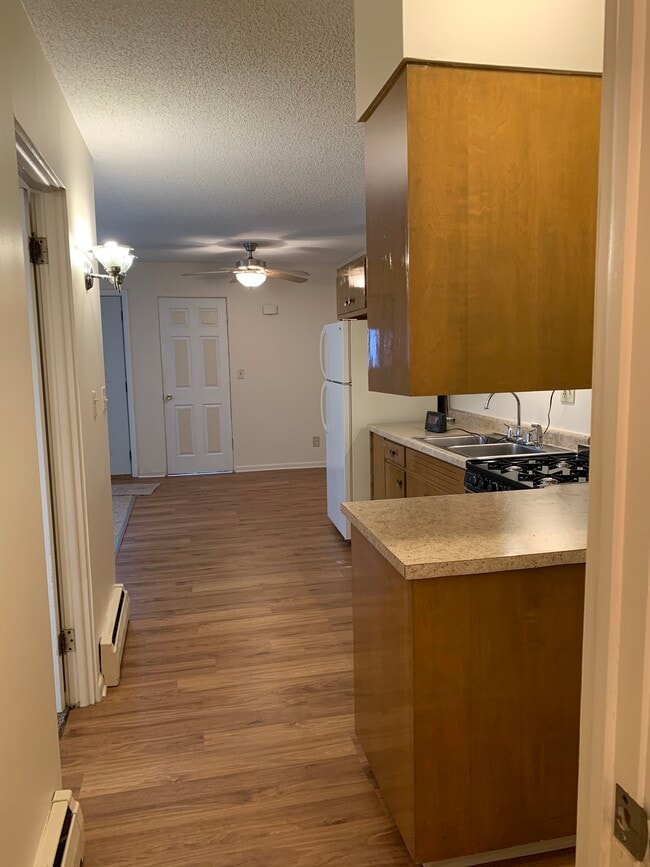 Photo - Pine Grove Apartments