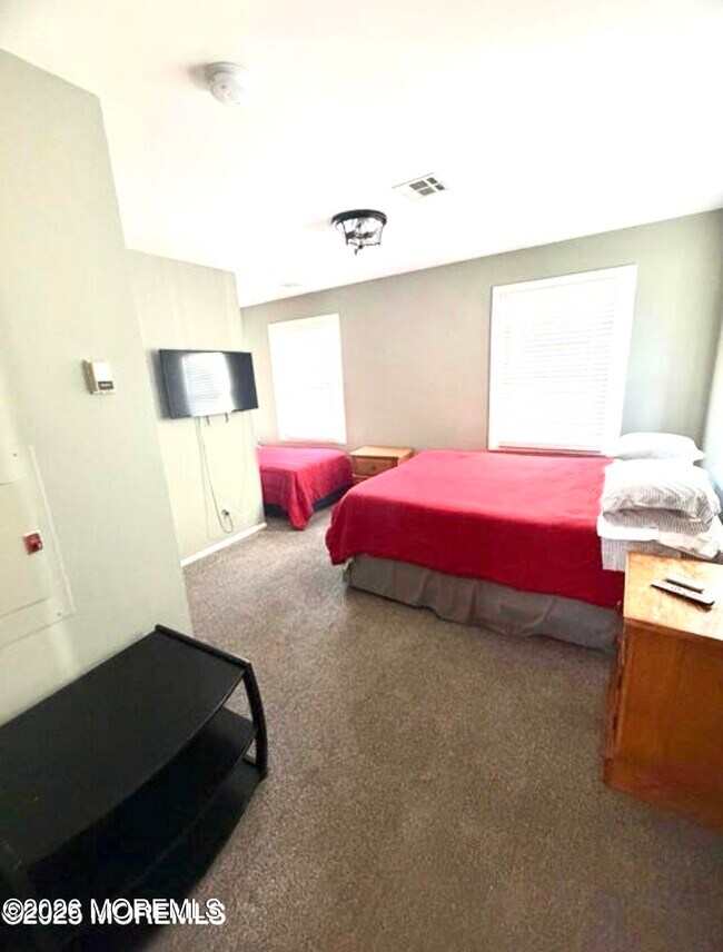 Photo - 60 Sherman Ave Unit B