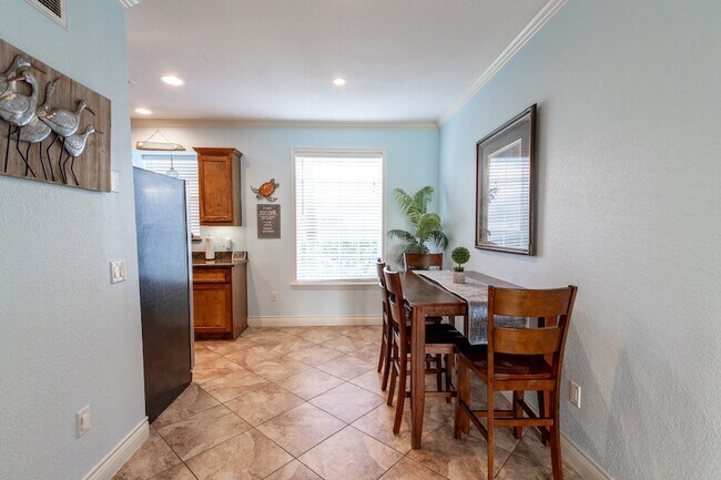 7000 Seawall Blvd Unit 114