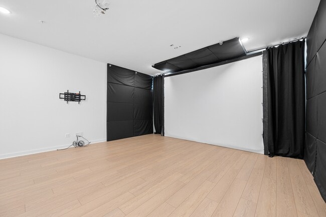 Photo - 328a Madison St