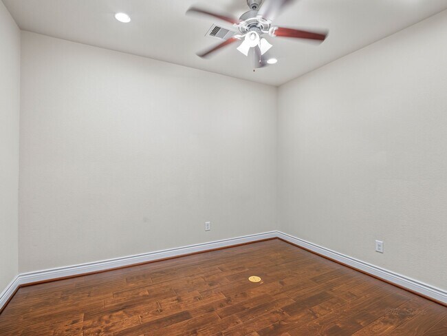Photo - 24227 Peralta Glen Ln