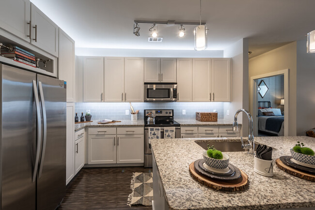 Photo - Centra at North Druid Hills Apartamentos