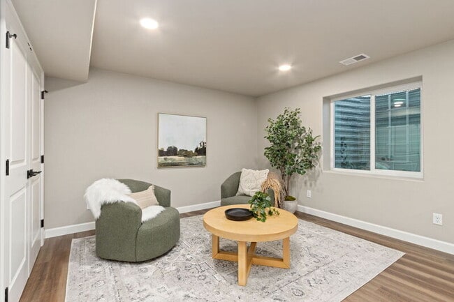 Photo - 7578 Little Fox Ln