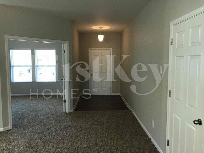 Photo - 3011 Sweetspire Rd