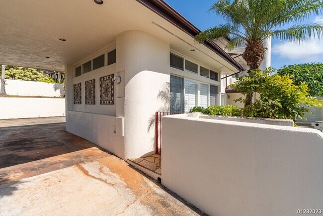 Photo - 4BR 3.5BA with OCEAN VIEWS & POOL at Premier Gated Community of Hawaii Loa Ridge