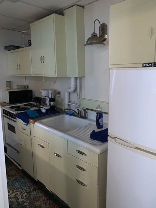 Photo - 308 S Jefferson St Unit B