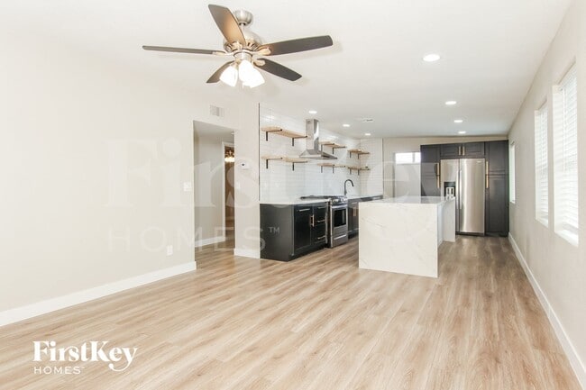 Photo - 4616 N 29th Ave