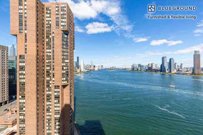 20 Waterside Plaza Unit SI FL20-ID978