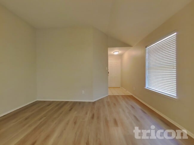Photo - 3044 Spotted Owl Dr