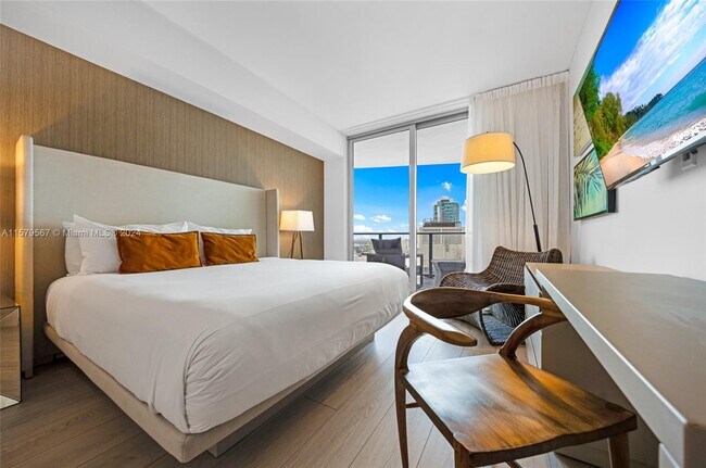 Building Photo - 4111 S Ocean Dr Unit 1410