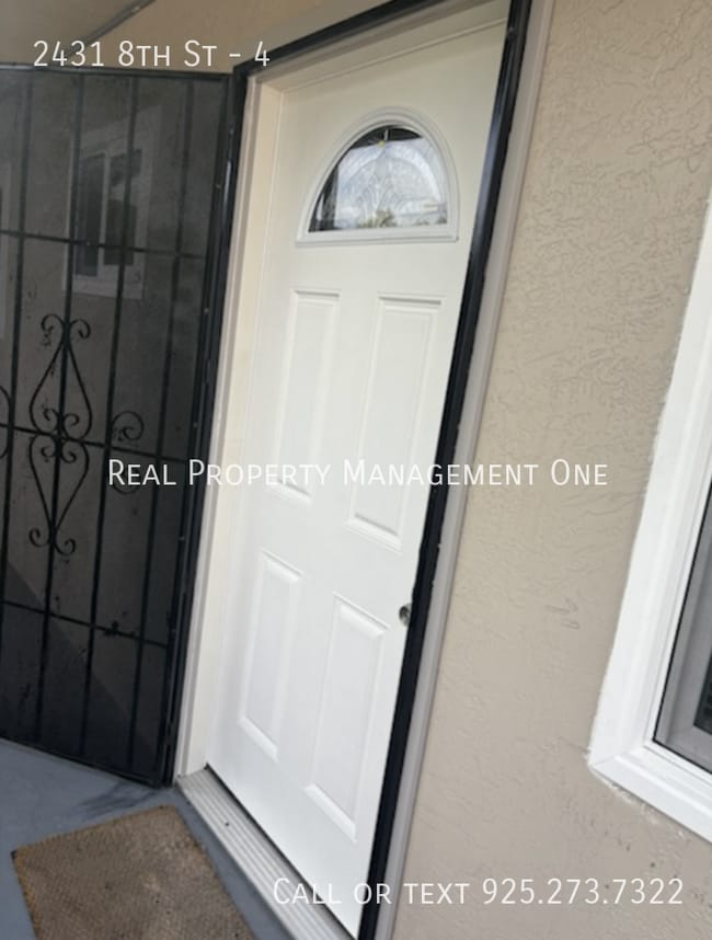 Photo - 2431 Eighth St Unidad 4