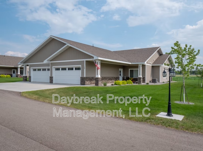 Photo - 620 Tree Farm Ln