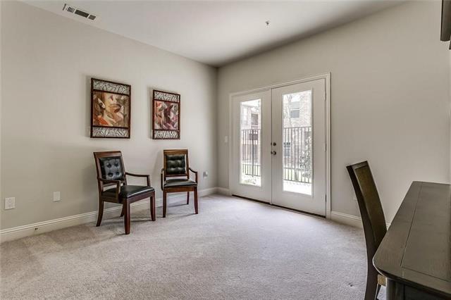 Photo - 576 Hampshire Dr Townhome