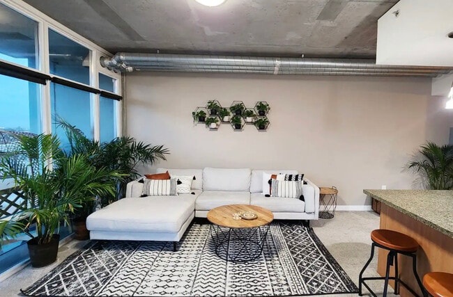 Photo - 1080 Park Unit 607