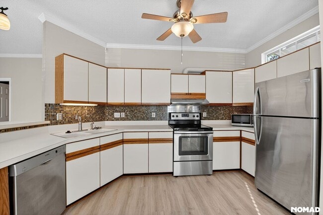 Photo - 4456 Still Pines Dr