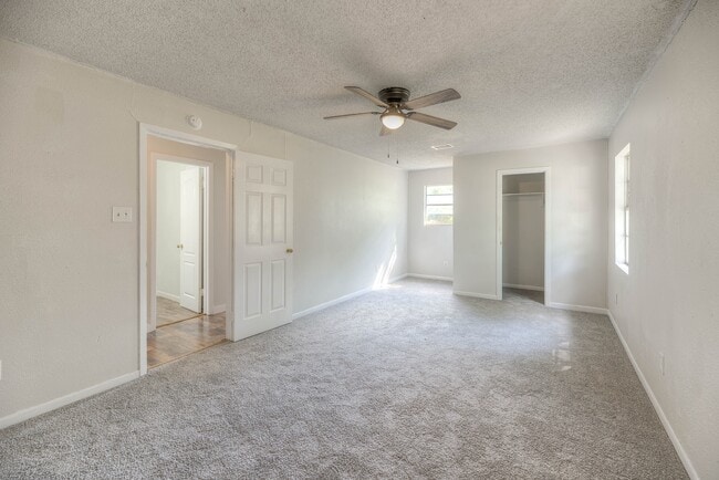 Photo - 346 Pratt Rd