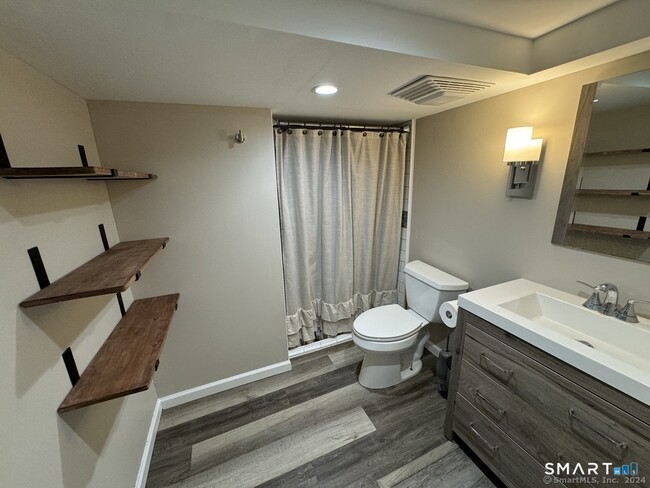 Photo - 55 White Oak Ln