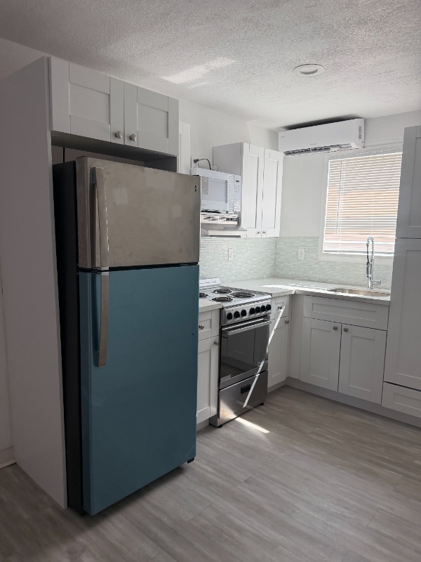 Photo - 1817 N Tamiami Trl