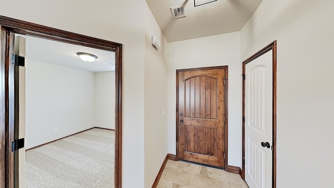 Photo - Beautiful 4 Bedroom 2 Bath Home in Mustang...