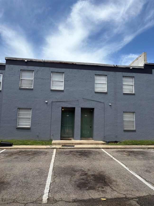 Building Photo - 2325 W Pensacola St Unit 154 Rental