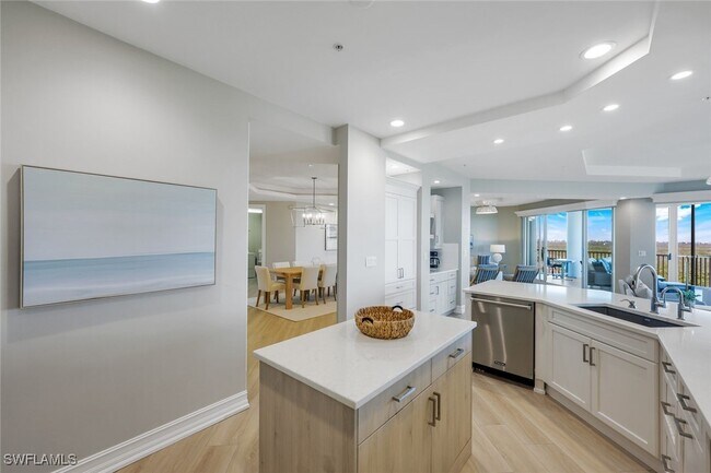 Photo - 4801 Island Pond Ct Unidad 602