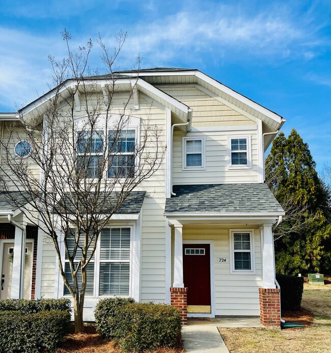 Charming 3 bedoom 2.5 bath town home in th... - Charming 3 bedoom 2.5 bath town home in th...