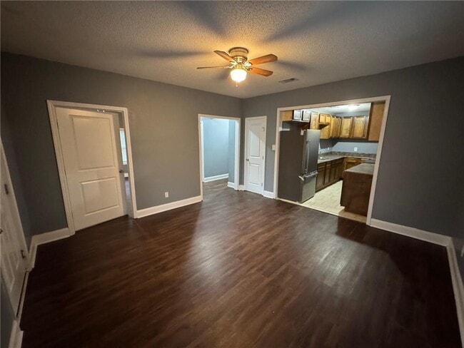 Photo - 1105 Adams St