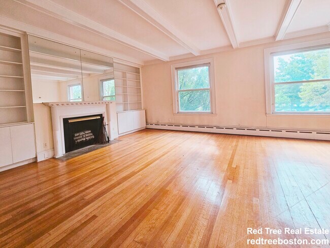Photo - 1712 Beacon St Unit 1