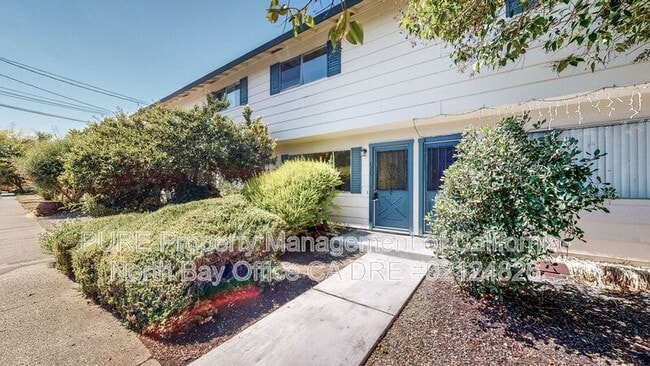 Building Photo - 1325 Edwards Ave Unit C Rental