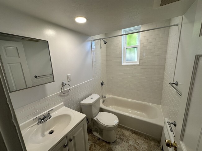 Photo - 176 Summit Ave Unit 5