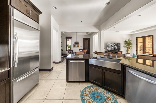 Photo - 347 Island Oak Ln