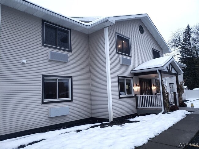 Building Photo - 400 Ohio St