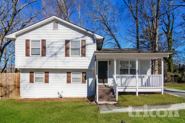 Building Photo - 141 Hemlock Cir